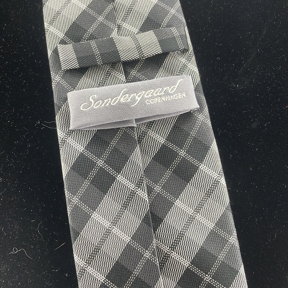 Sondergaard Necktie - Picture 3 of 4